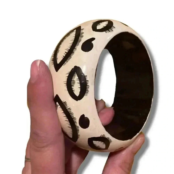 Vintage 90s White Black Bubble Statement Bracelet - Picture 2 of 3